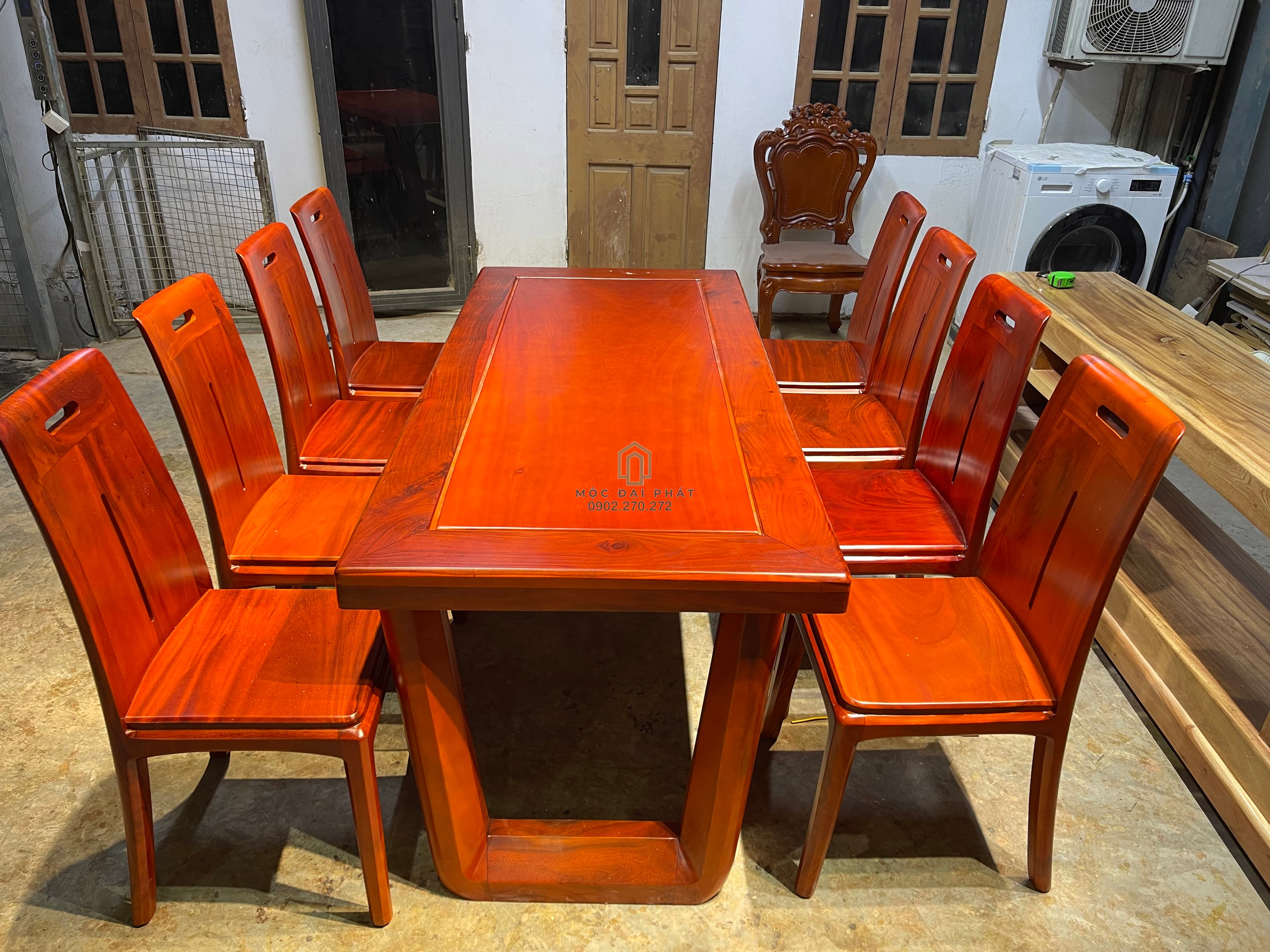 Bàn Ăn Hiện Đại 8 Ghế Chân Chữ U Gỗ Lim (Mã: BA-08)