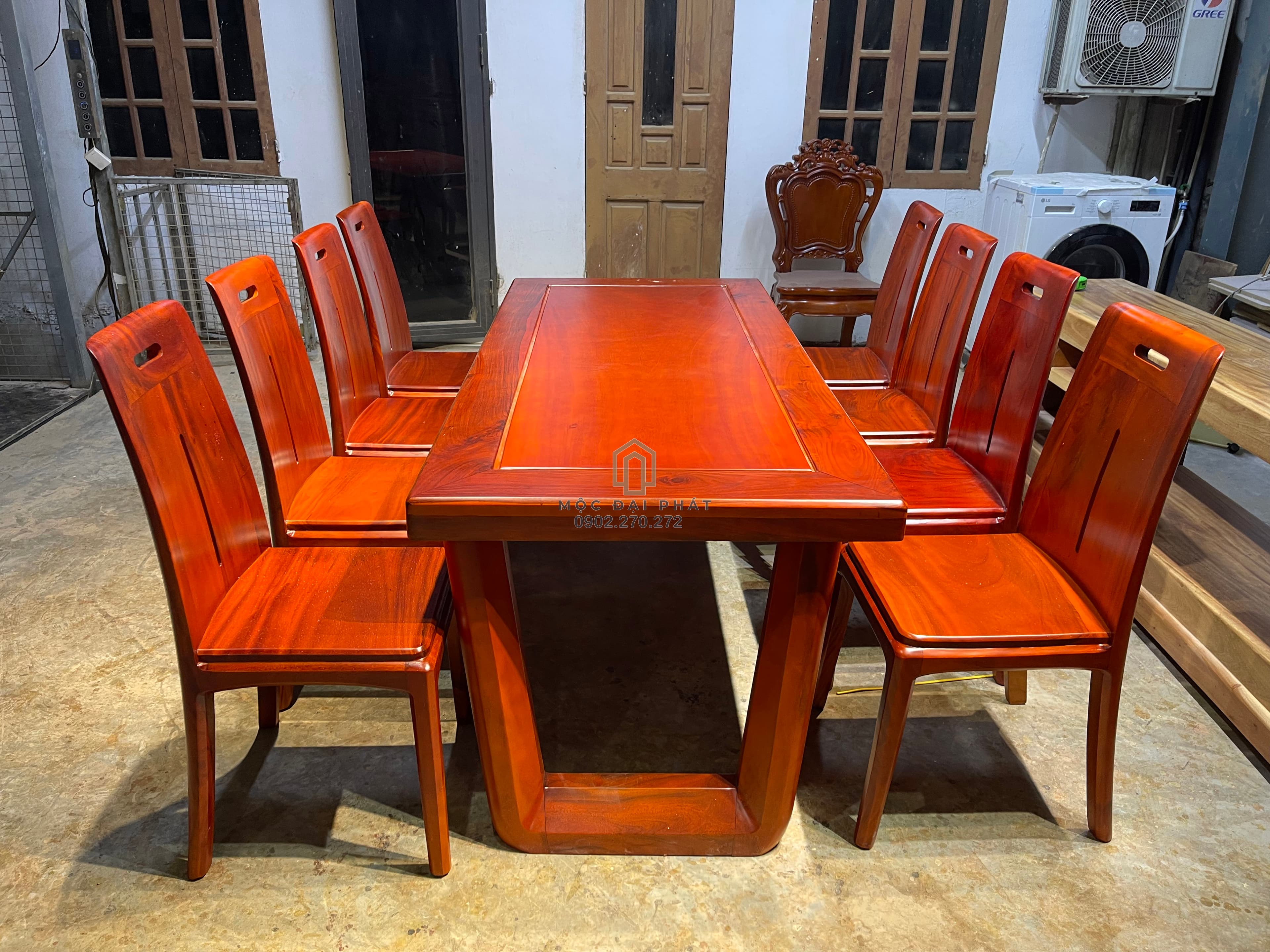 Bàn Ăn Hiện Đại 8 Ghế Chân Chữ U Gỗ Lim (Mã: BA-08) Thumbnail 4